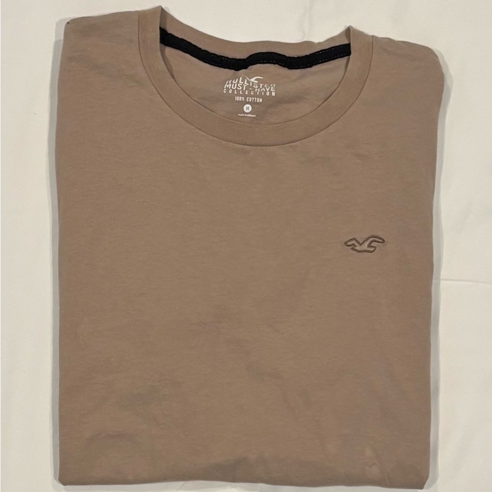 Holister T-Shirts - Picture 3 of 13